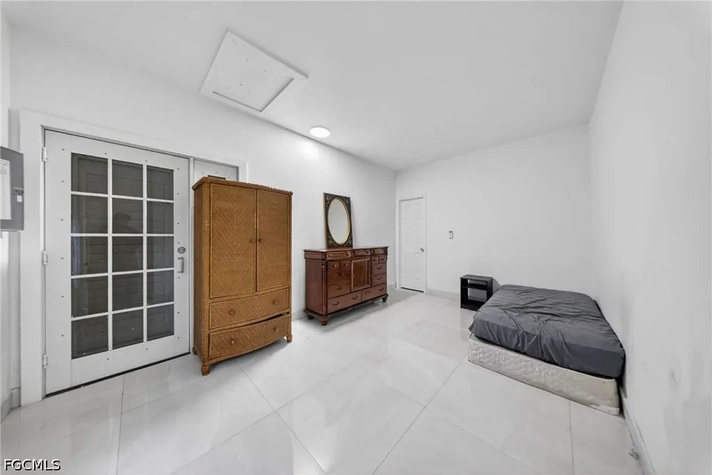 3871 White Boulevard Naples FL 34117