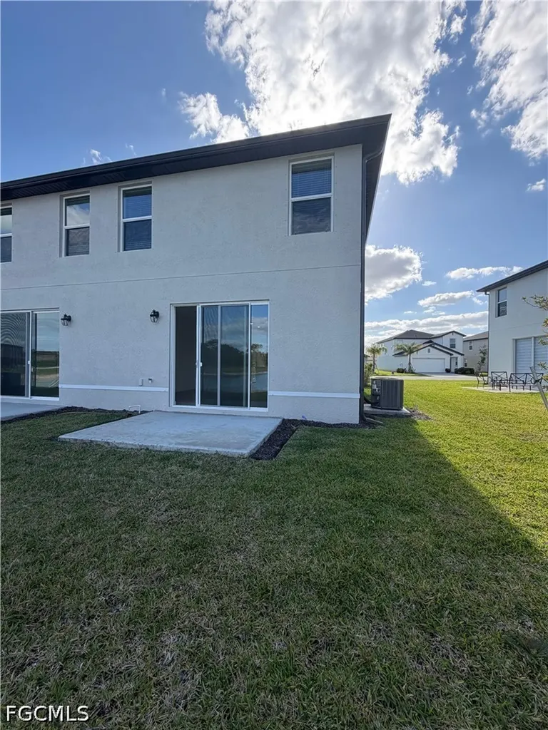 17445 Monte Isola Way North Fort Myers FL 33917