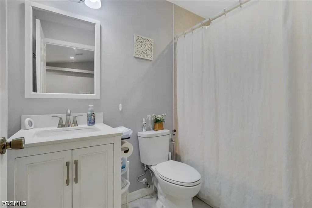 4137/4139 SW 8th Place Cape Coral FL 33914