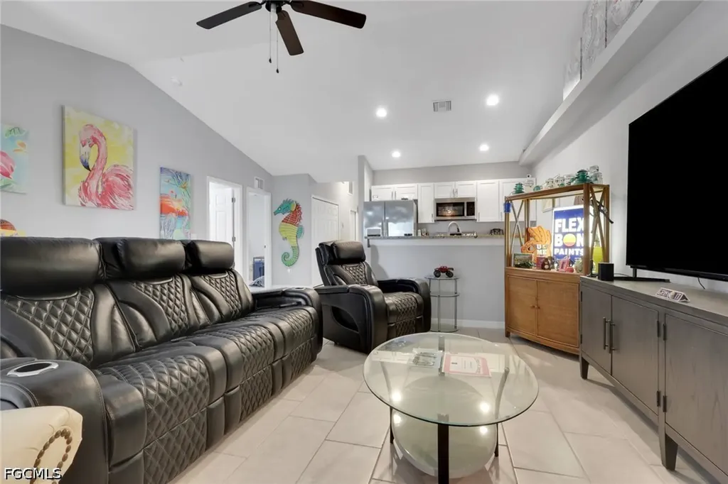 4137/4139 SW 8th Place Cape Coral FL 33914