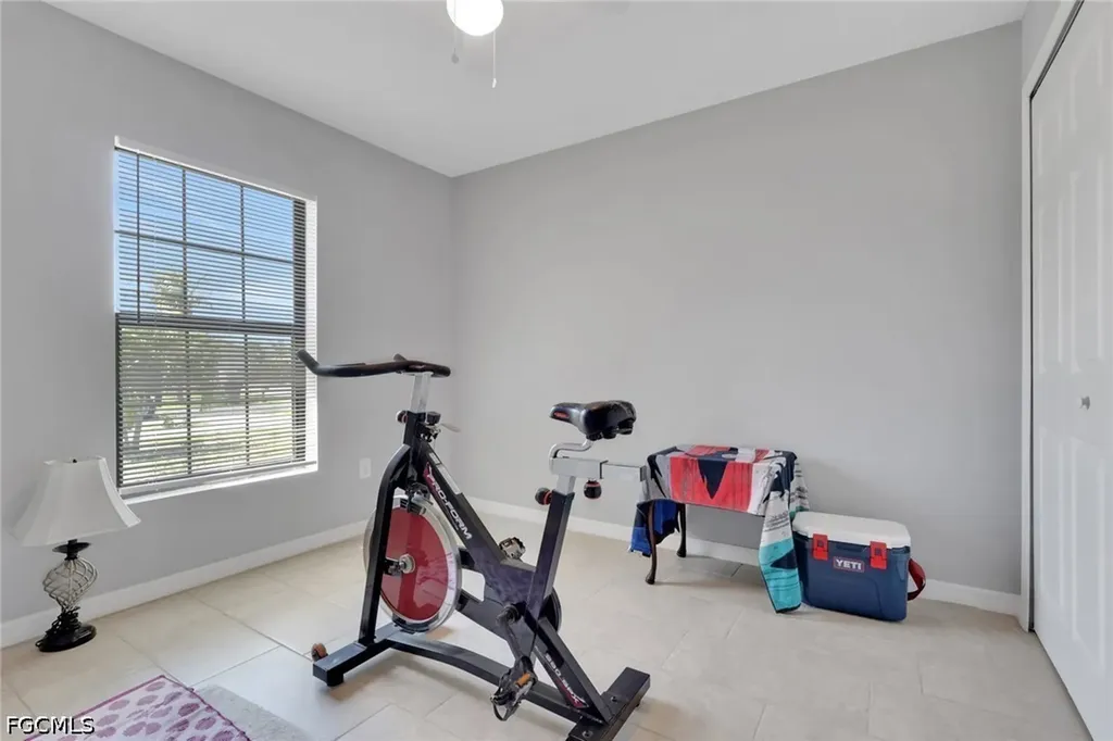 4137/4139 SW 8th Place Cape Coral FL 33914
