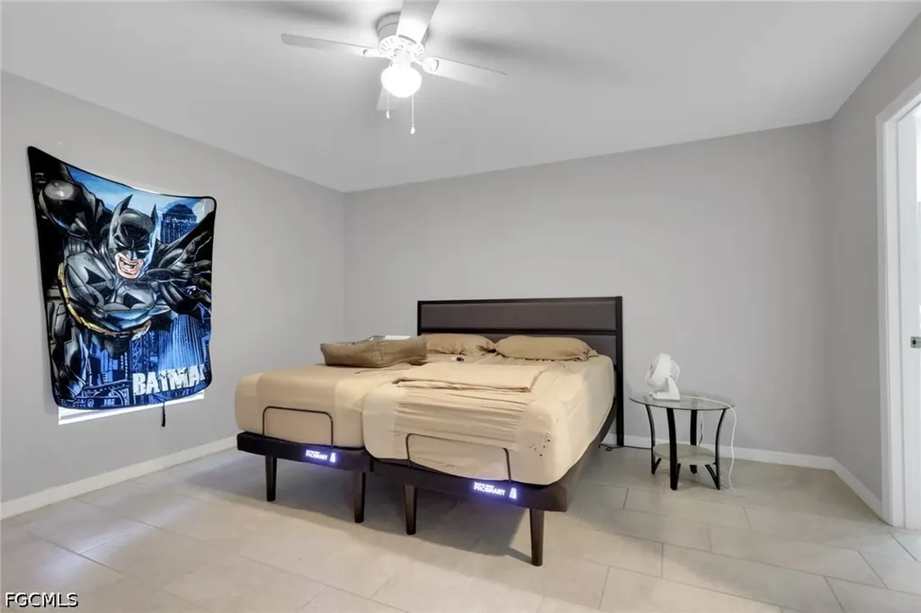 4137/4139 SW 8th Place Cape Coral FL 33914