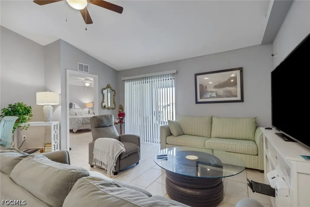 4137/4139 SW 8th Place Cape Coral FL 33914