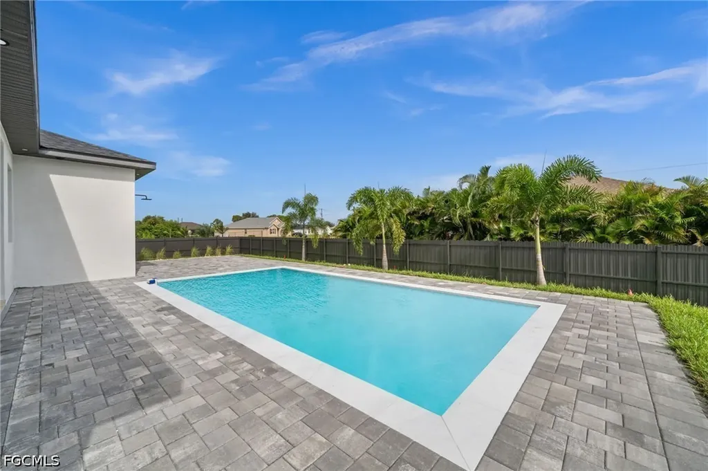 514 NW 36th Place Cape Coral FL 33993