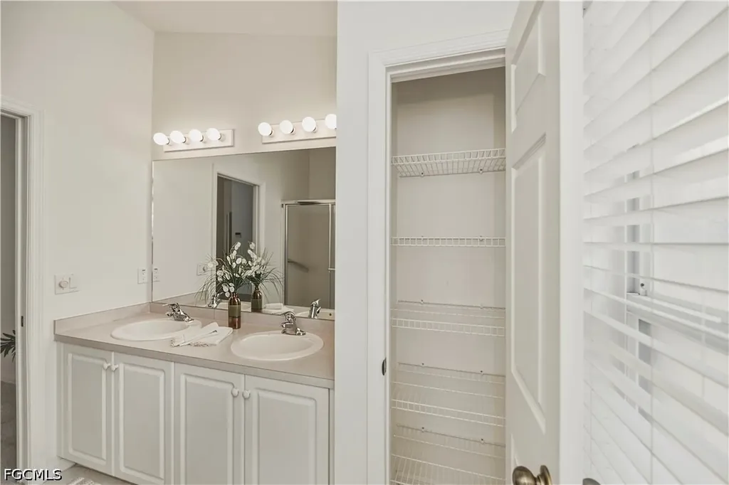 17716 Oakmont Ridge Circle Fort Myers FL 33967