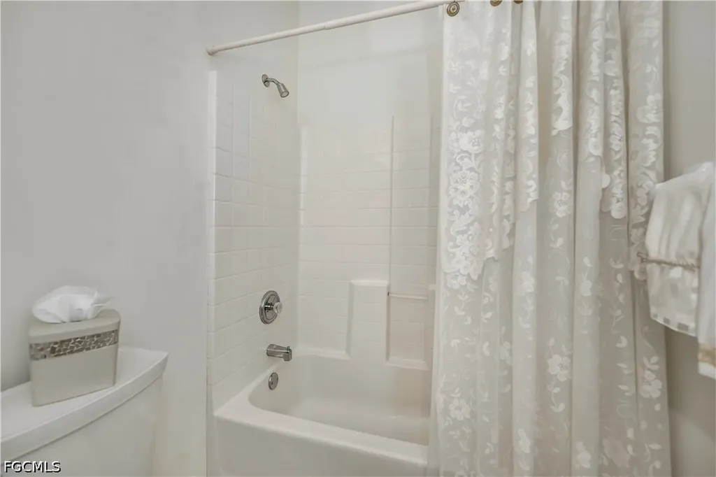 17716 Oakmont Ridge Circle Fort Myers FL 33967