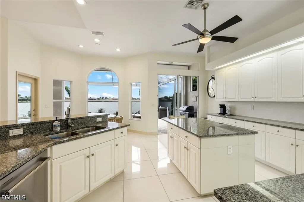 5011 SW 5th Place Cape Coral FL 33914