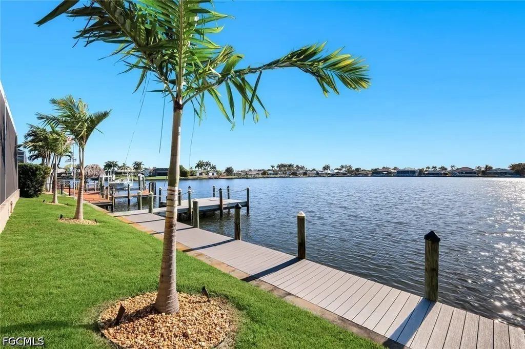 5011 SW 5th Place Cape Coral FL 33914