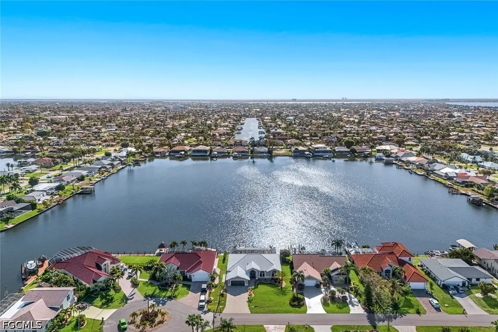 5011 SW 5th Place Cape Coral FL 33914