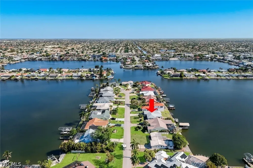5011 SW 5th Place Cape Coral FL 33914