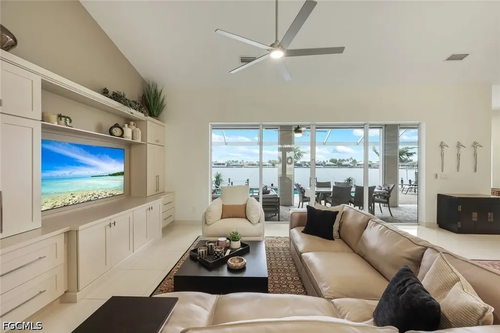 5011 SW 5th Place Cape Coral FL 33914