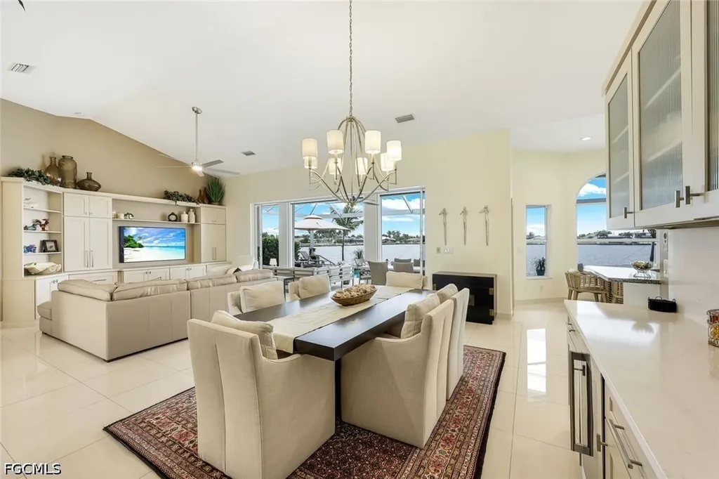 5011 SW 5th Place Cape Coral FL 33914