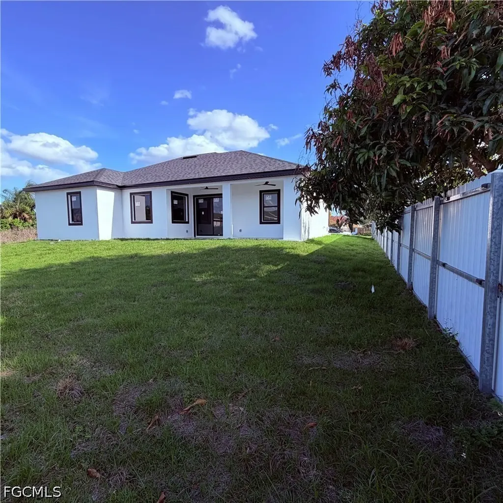 3910 10th Street W Lehigh Acres FL 33971