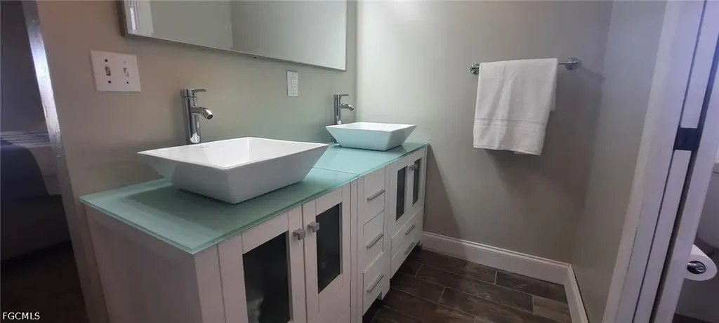3502 SE 16th Place Cape Coral FL 33904