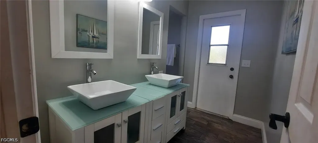 3502 SE 16th Place Cape Coral FL 33904