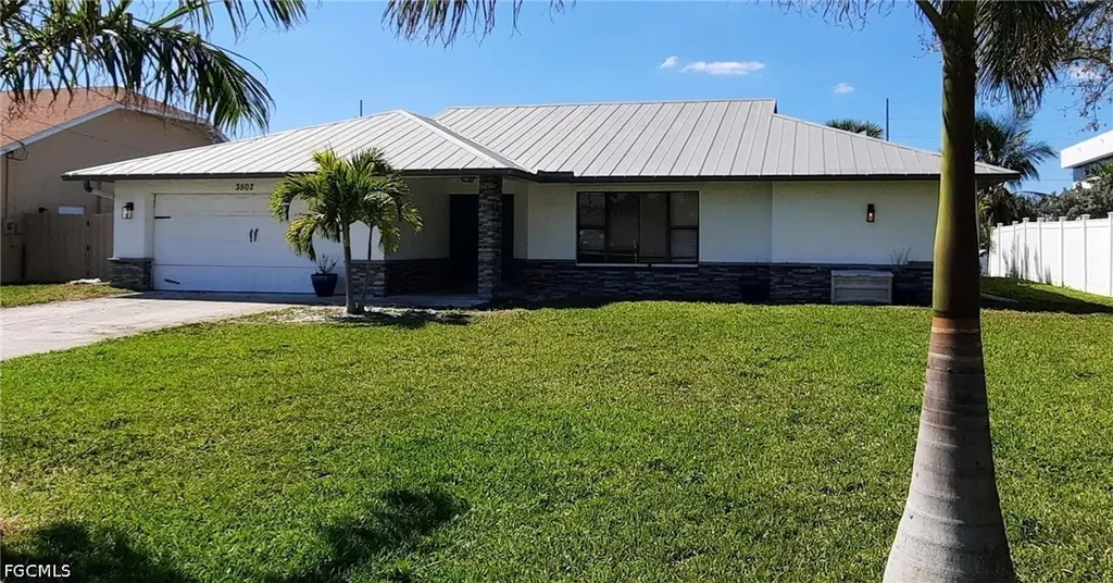 3502 SE 16th Place Cape Coral FL 33904