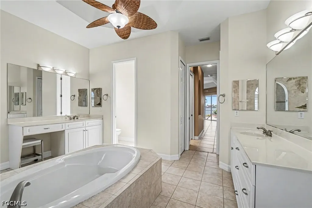 4214 Gulfstream Parkway Cape Coral FL 33993