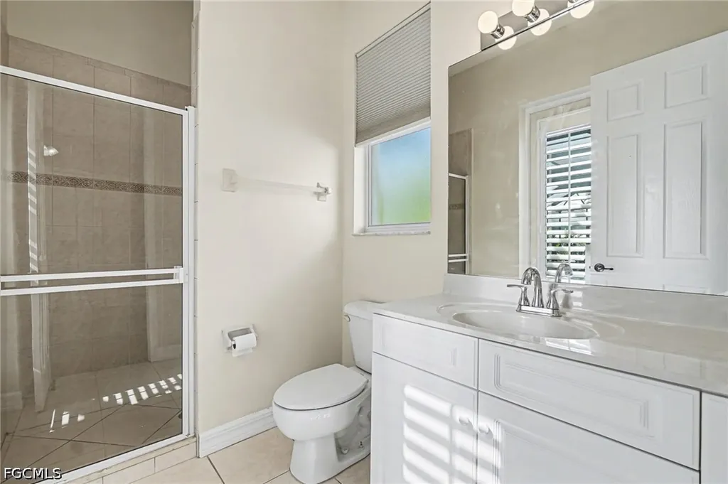 4214 Gulfstream Parkway Cape Coral FL 33993