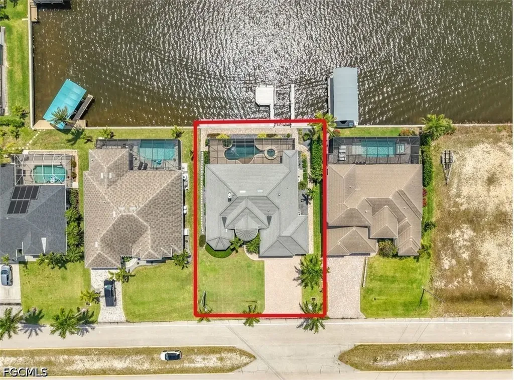 4214 Gulfstream Parkway Cape Coral FL 33993