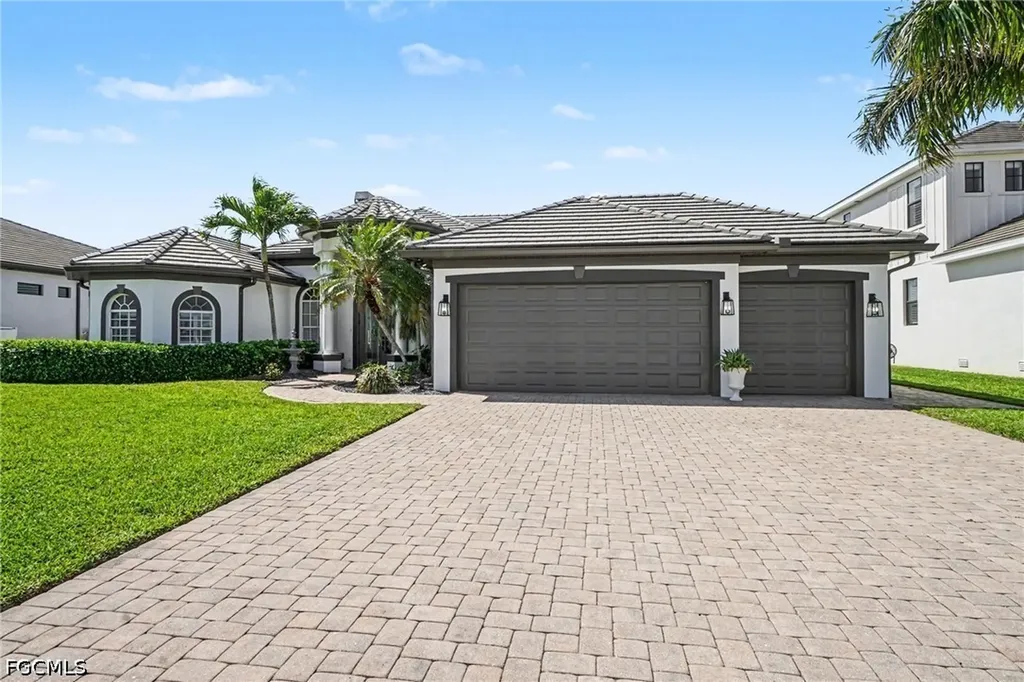 4214 Gulfstream Parkway Cape Coral FL 33993