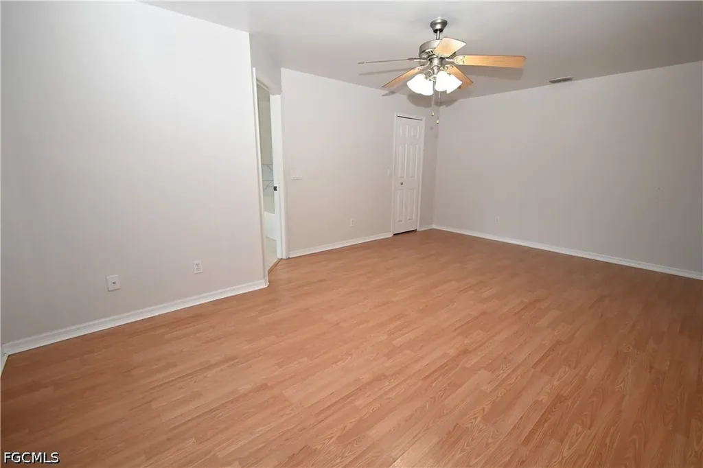 136 SE 19th Lane Cape Coral FL 33990