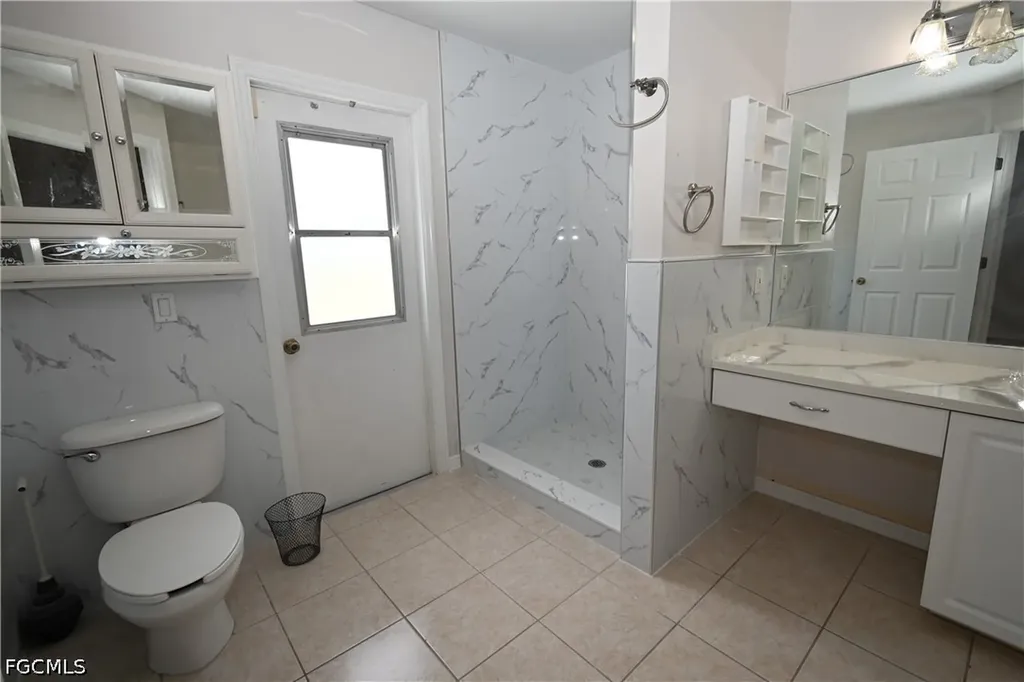 136 SE 19th Lane Cape Coral FL 33990