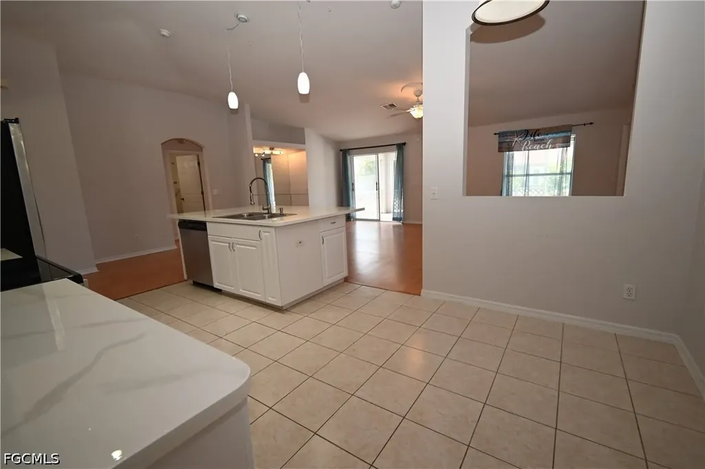 136 SE 19th Lane Cape Coral FL 33990