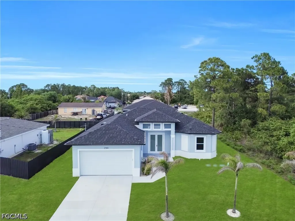 2704 15th Street SW Lehigh Acres FL 33976