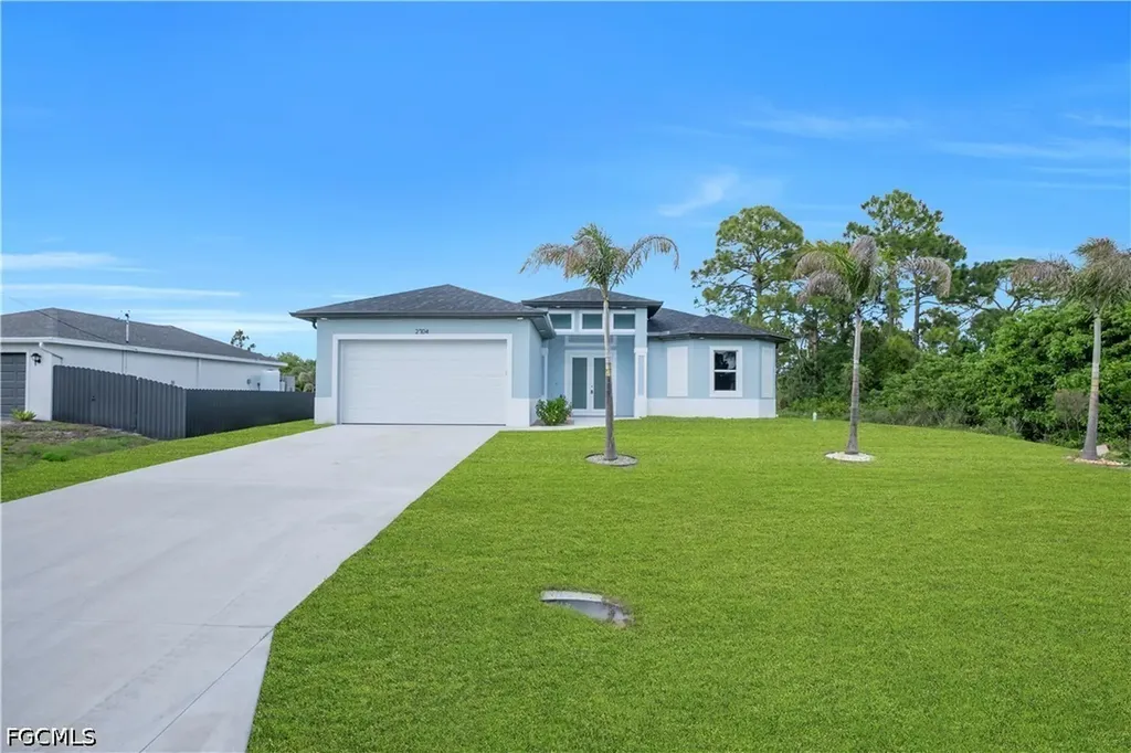 2704 15th Street SW Lehigh Acres FL 33976