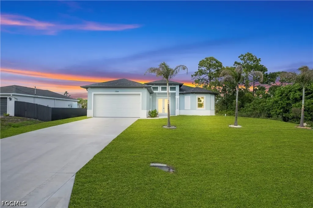 2704 15th Street SW Lehigh Acres FL 33976