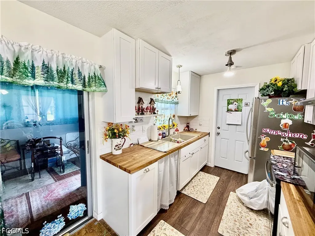 332 Dellwood Avenue Lehigh Acres FL 33936