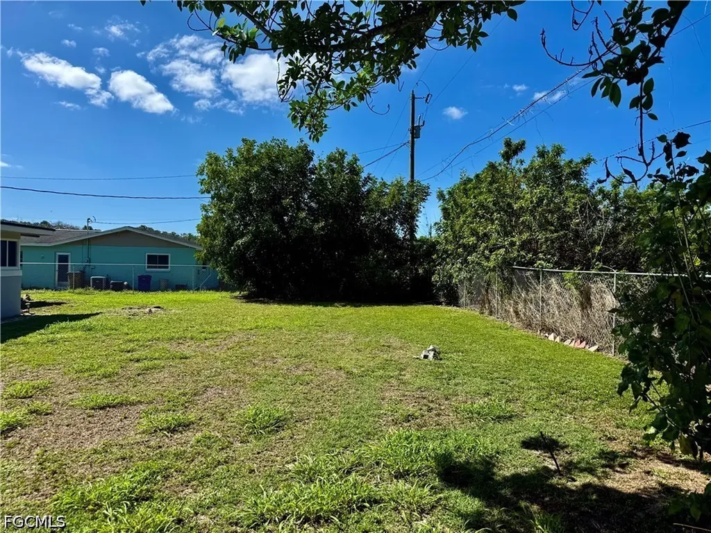 332 Dellwood Avenue Lehigh Acres FL 33936