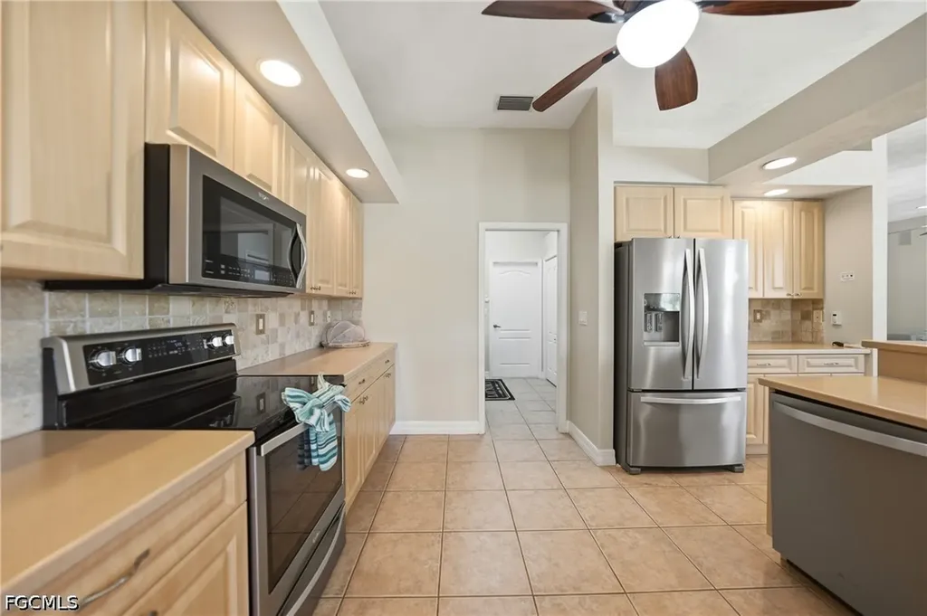 1511 NW 29th Place Cape Coral FL 33993