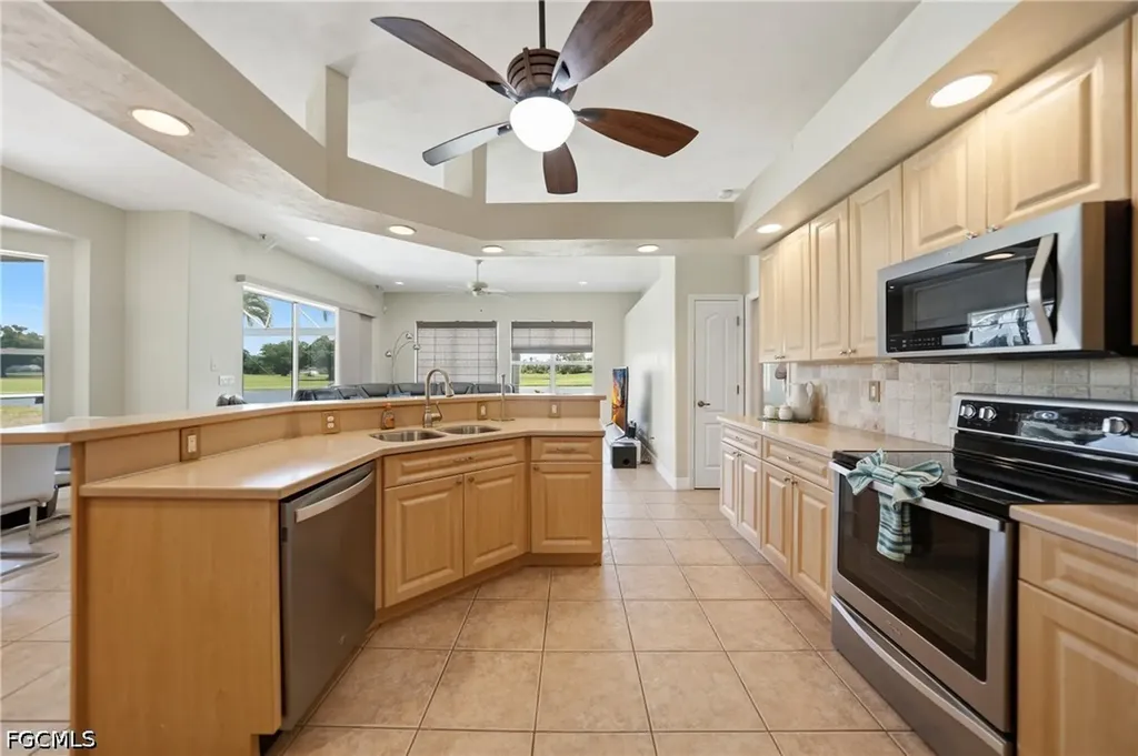 1511 NW 29th Place Cape Coral FL 33993
