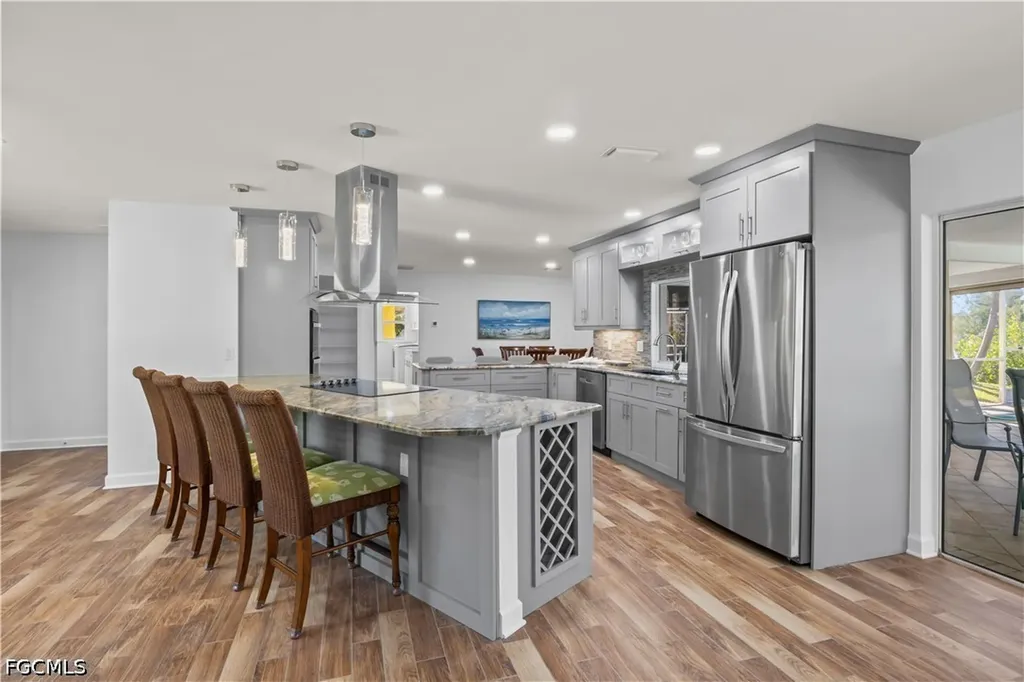 9421 Moonlight Drive Sanibel FL 33957