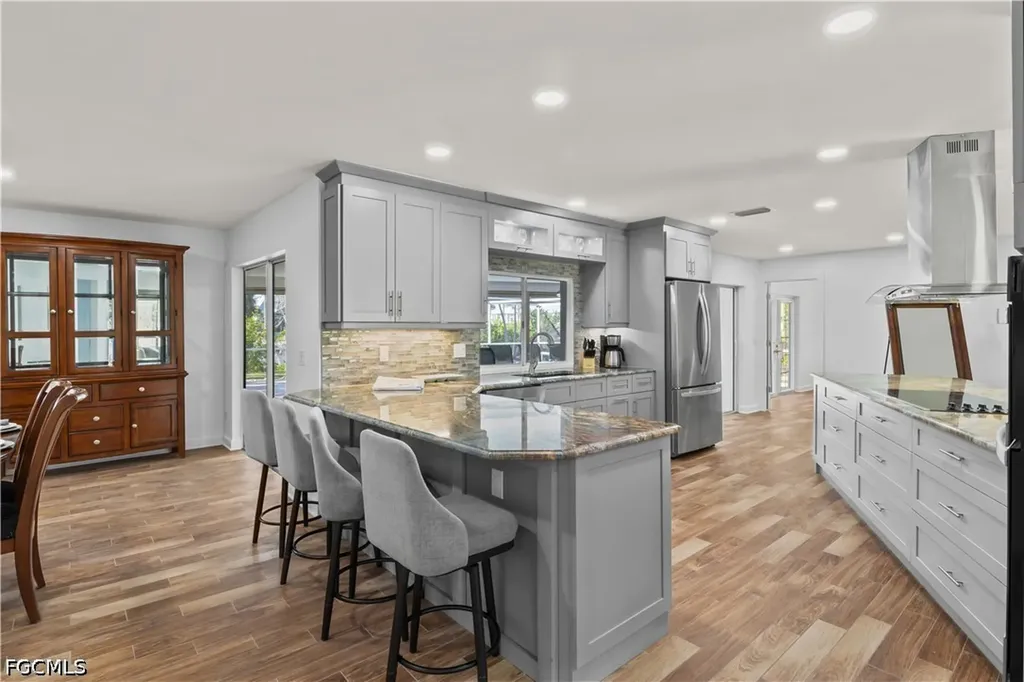 9421 Moonlight Drive Sanibel FL 33957