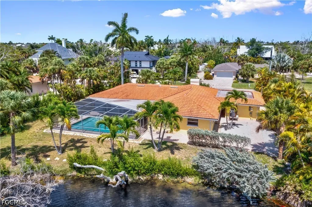 9421 Moonlight Drive Sanibel FL 33957