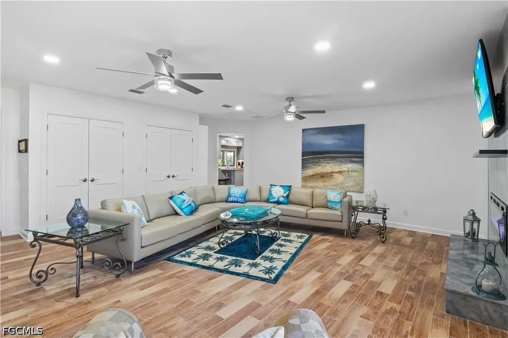 9421 Moonlight Drive Sanibel FL 33957
