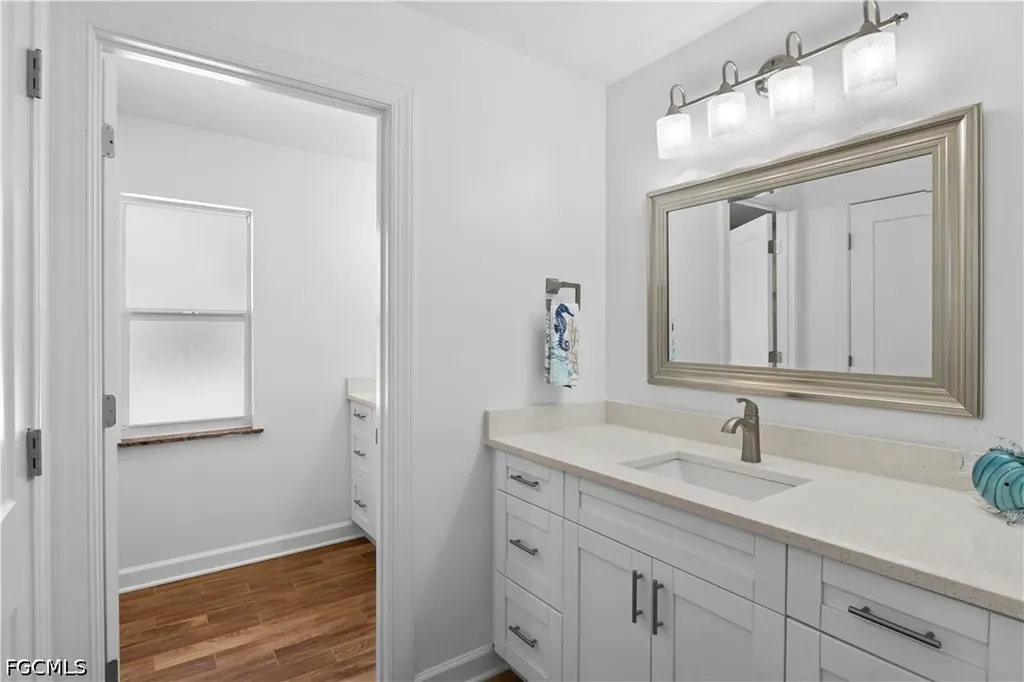 9421 Moonlight Drive Sanibel FL 33957