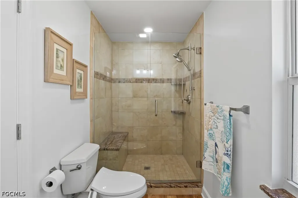 9421 Moonlight Drive Sanibel FL 33957