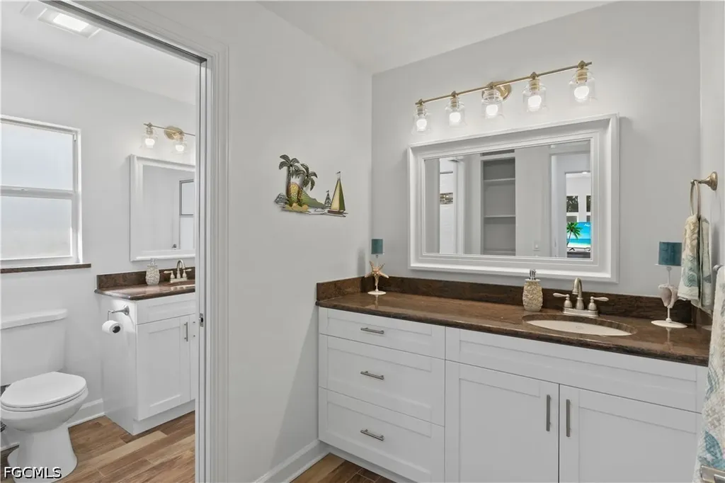 9421 Moonlight Drive Sanibel FL 33957