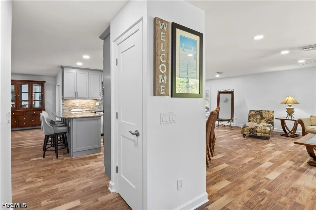 9421 Moonlight Drive Sanibel FL 33957