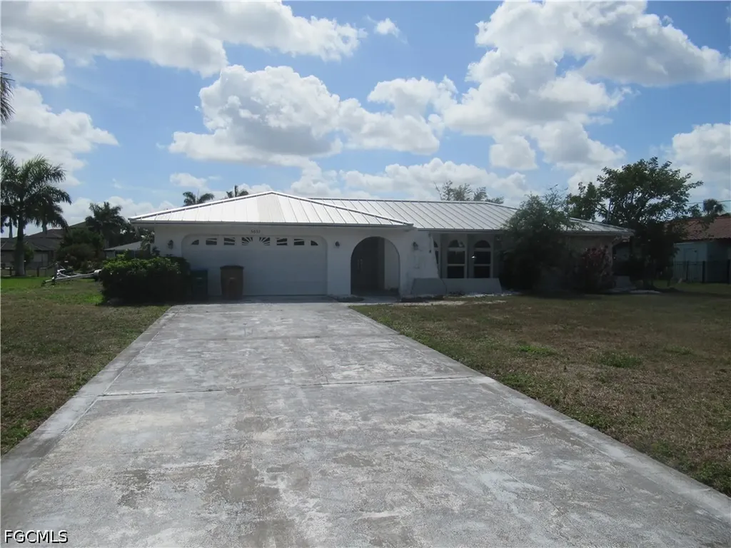 Cape Coral FL, 5051 Saxony Court