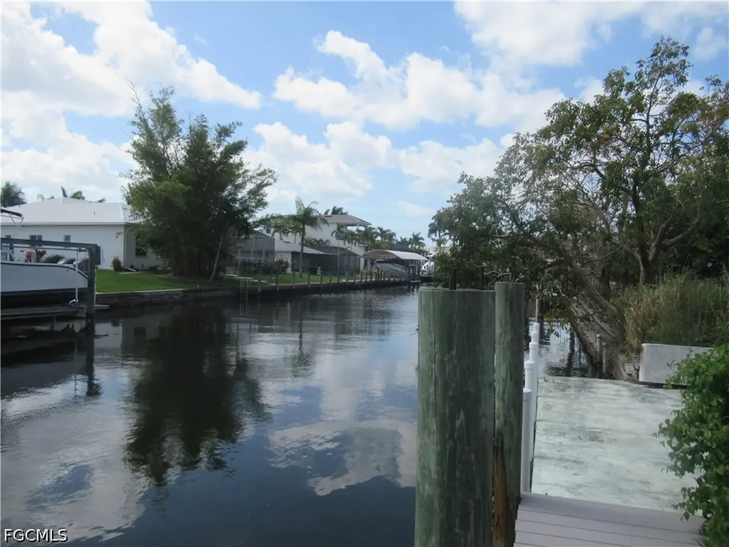 5051 Saxony Court Cape Coral FL 33904