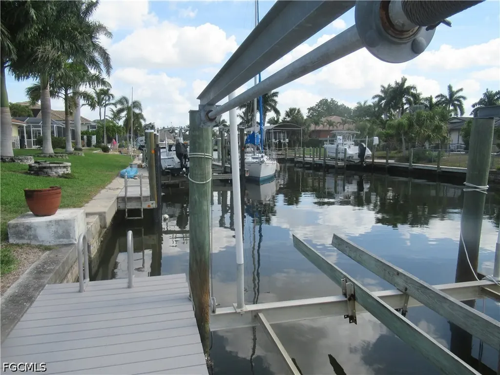 5051 Saxony Court Cape Coral FL 33904