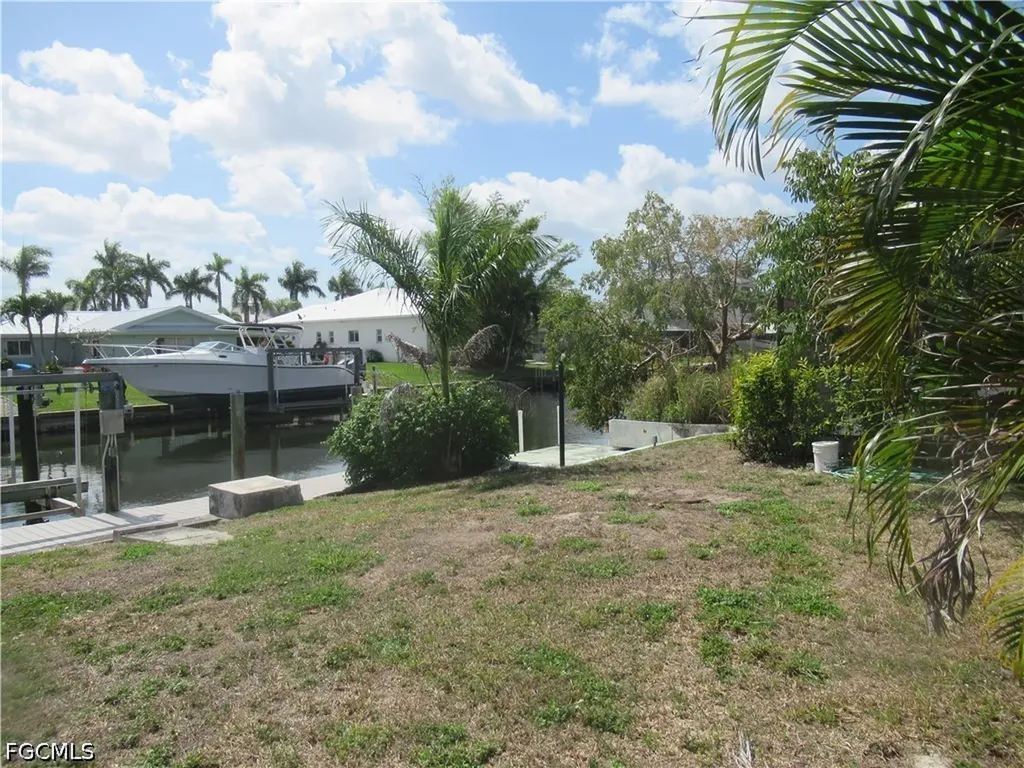5051 Saxony Court Cape Coral FL 33904