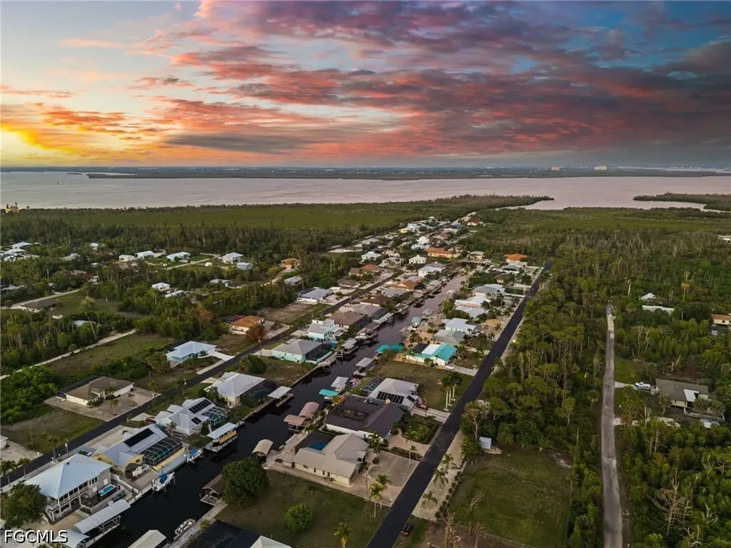 3638 Pinetree Drive St. James City FL 33956