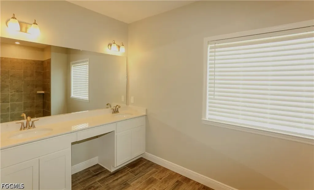 8792 Cascade Price Circle North Fort Myers FL 33917