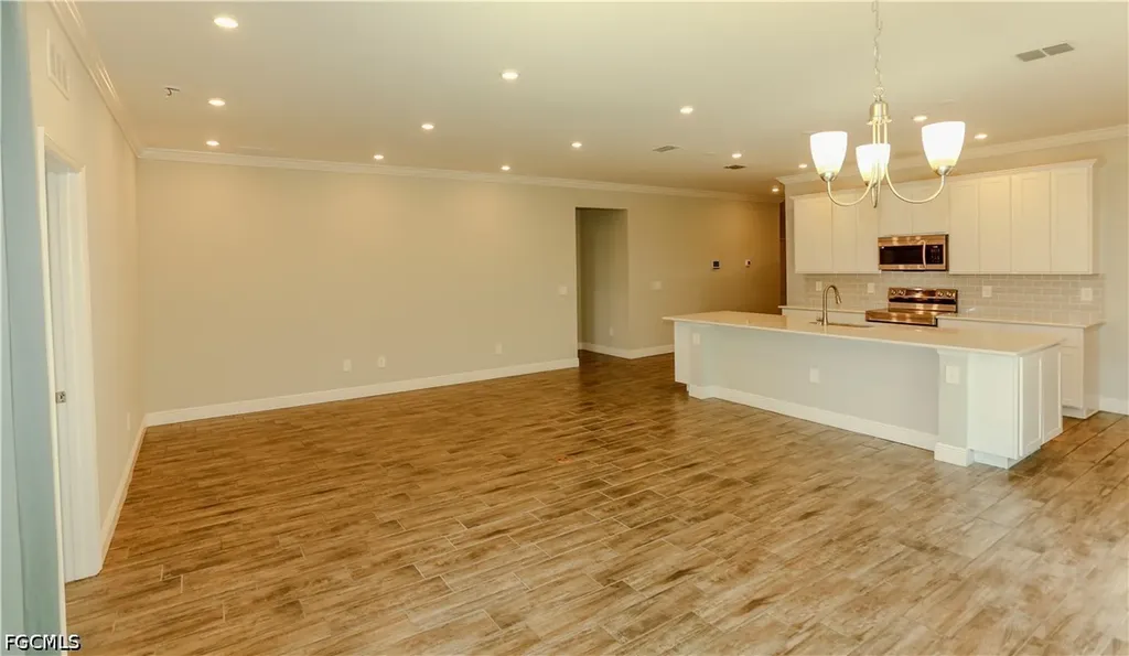 8792 Cascade Price Circle North Fort Myers FL 33917