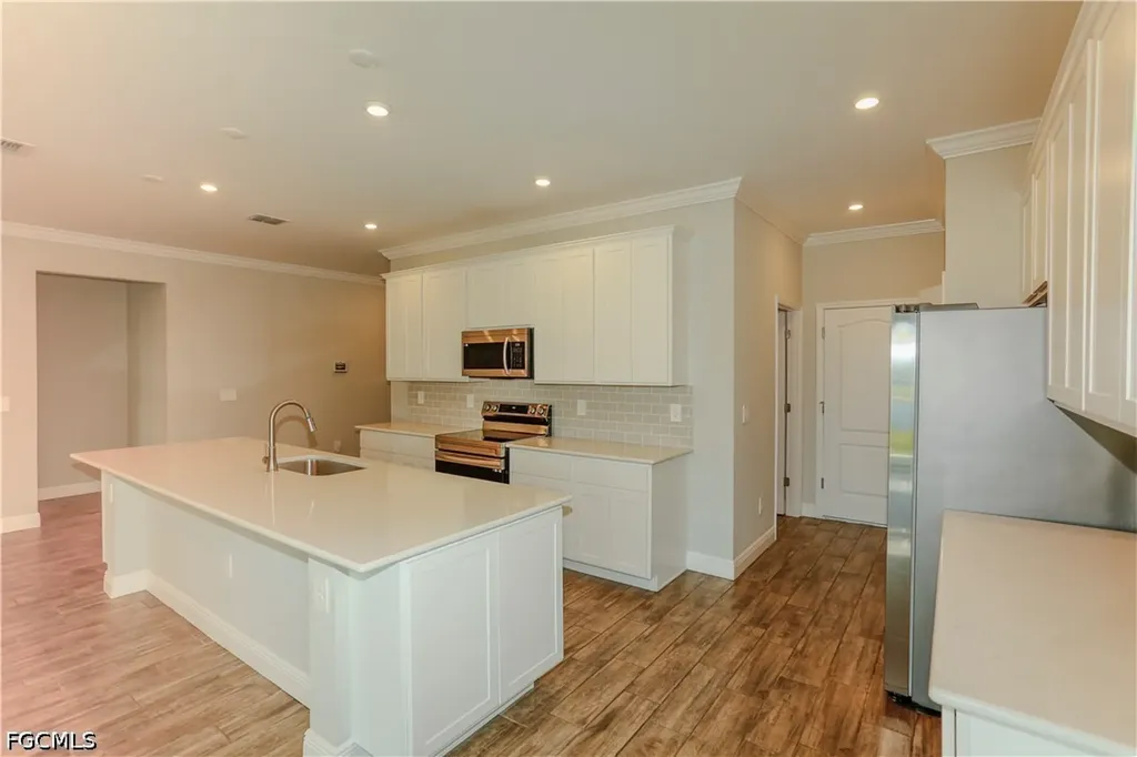 8792 Cascade Price Circle North Fort Myers FL 33917